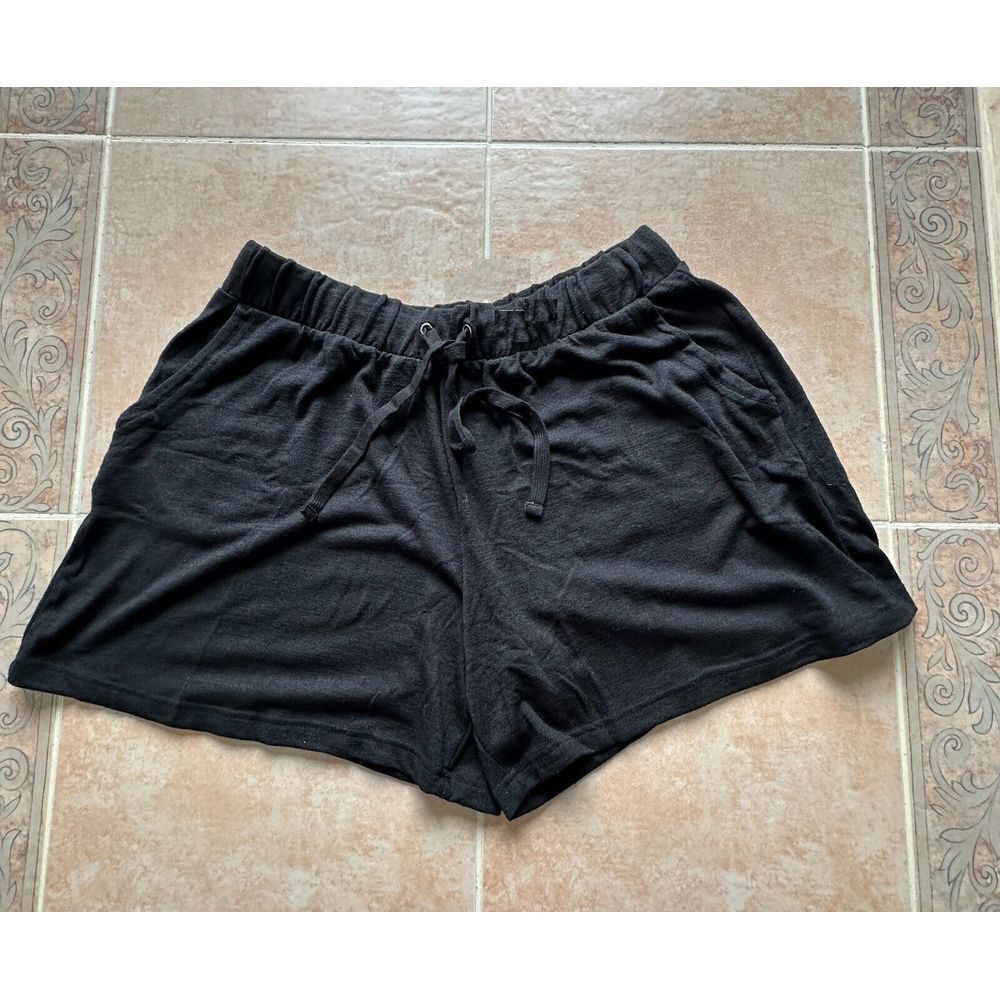 GAP black Short Viscose Polyester and spandex blend Women S-New without‎ tag !